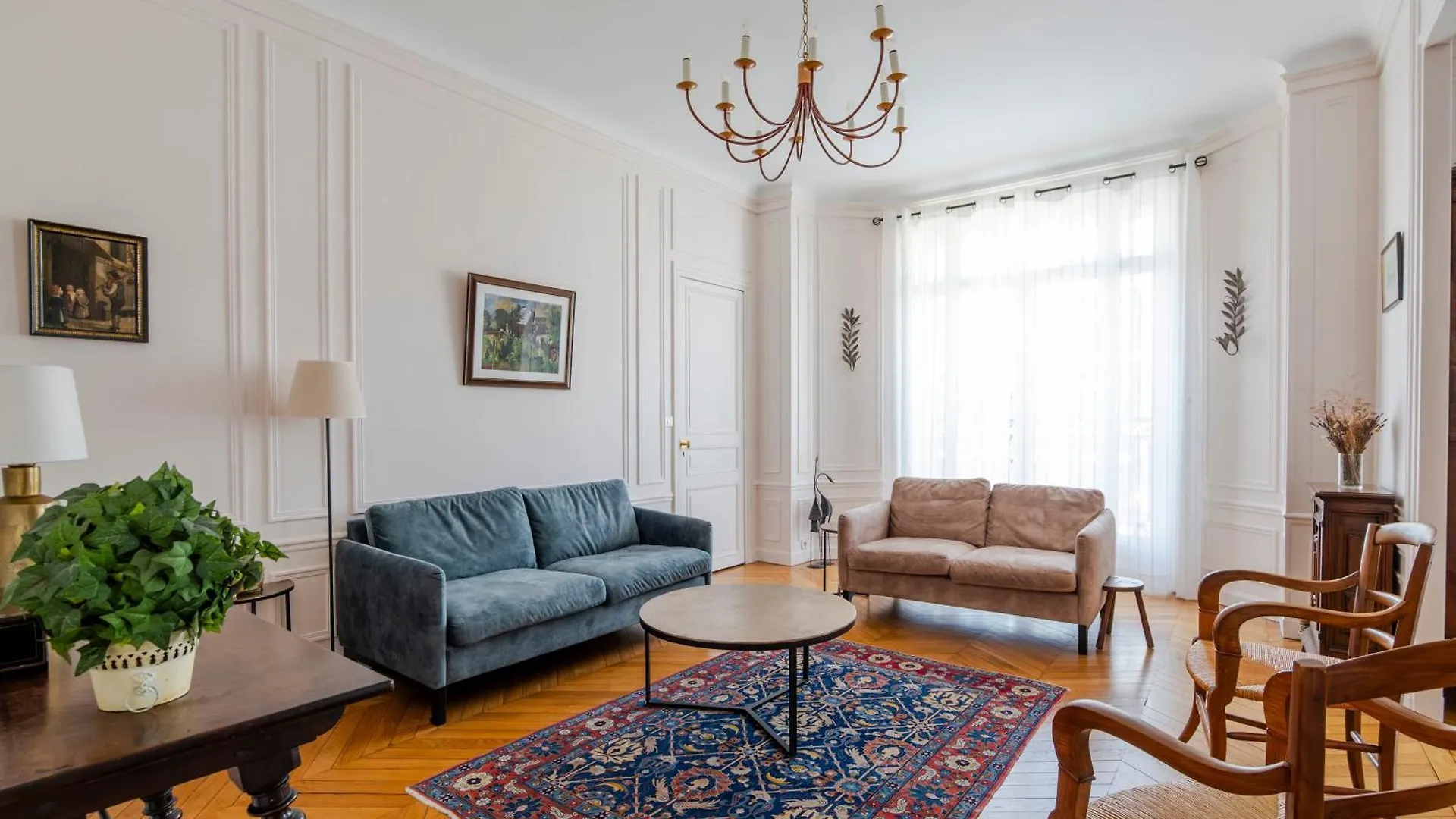 Veeve - Avenue To The Eiffel Tower Apartment Paris