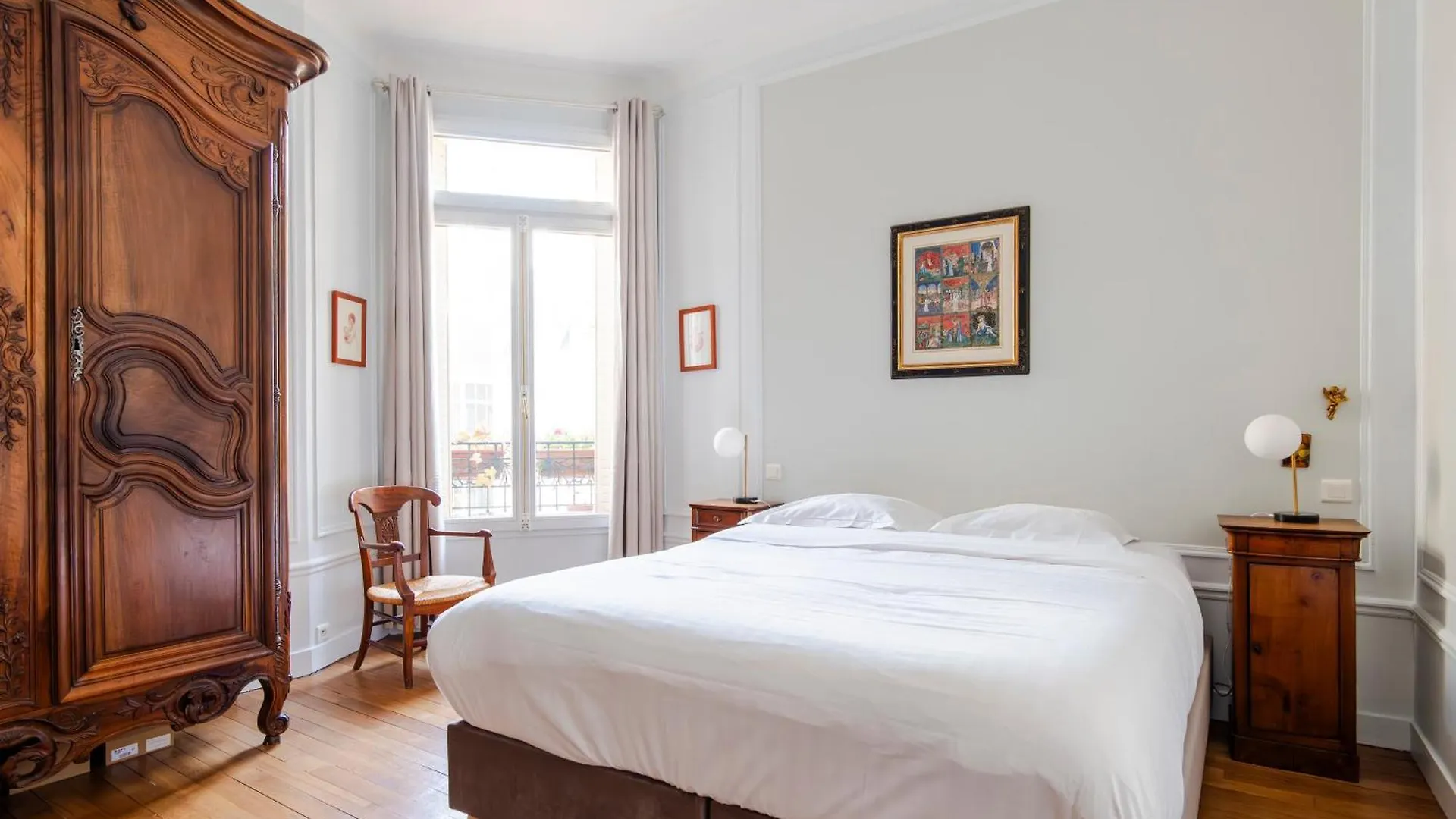 Veeve - Avenue To The Eiffel Tower Apartment Paris
