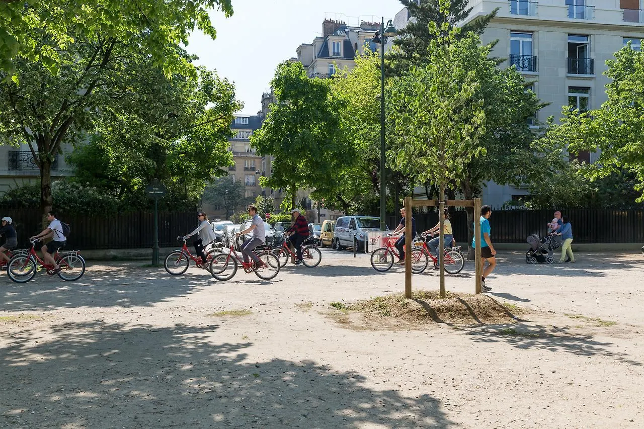 Veeve - Avenue To The Eiffel Tower Apartment Paris